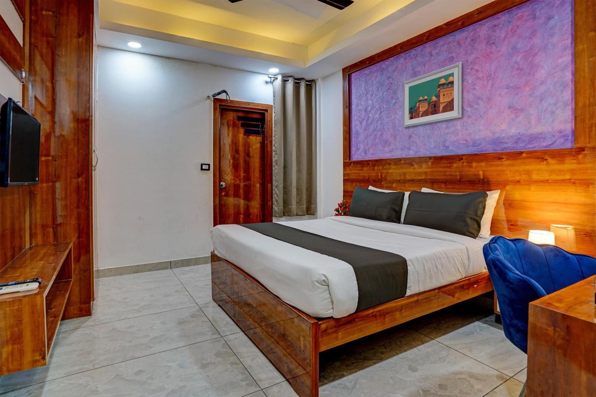 Hotel Hight Krone A Family Hotel Near Igi Airport Delhi New Delhi Luaran gambar