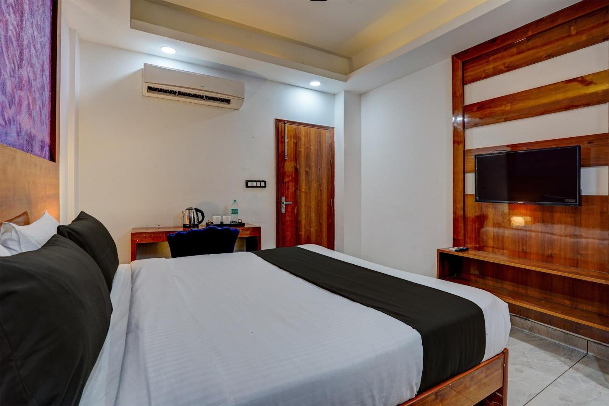 Hotel Hight Krone A Family Hotel Near Igi Airport Delhi New Delhi Luaran gambar